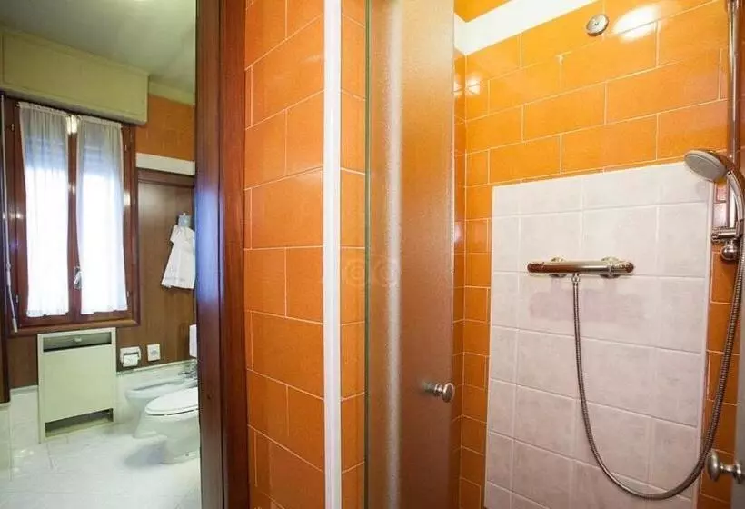 اتاق استاندارد, Grand Hotel Elite