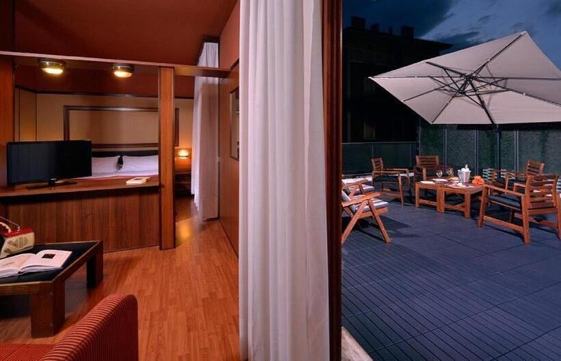 バルコニー付きジュニアスイート, Grand Hotel Elite