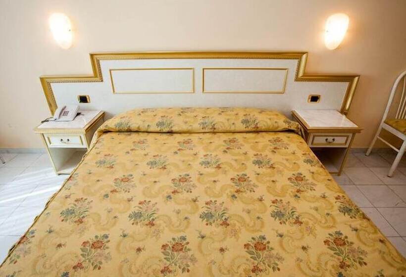 غرفة قياسية, Alexander Palace