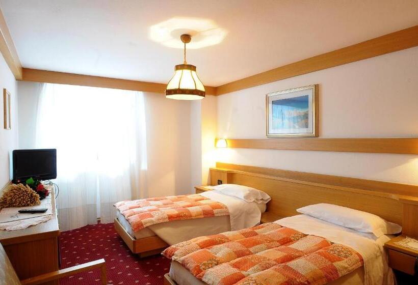 Номер Economy, Alla Posta Famiglia Pra Dal 1866 A Caprile