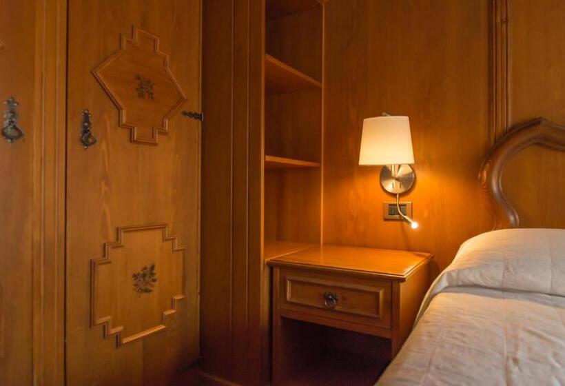 Полулюкс, Alla Posta Famiglia Pra Dal 1866 A Caprile