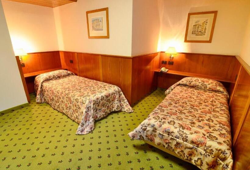 Четырехместный Номер Superior, Alla Posta Famiglia Pra Dal 1866 A Caprile