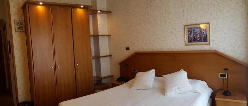 חדר סטנדרט, Ariston