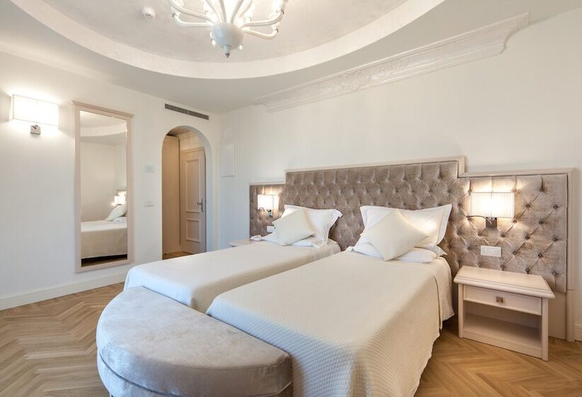 クラシックルーム, Aurelia