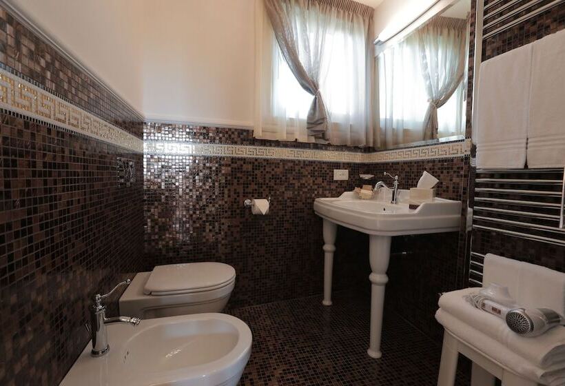 Трехместный Номер Классика, Aurelia