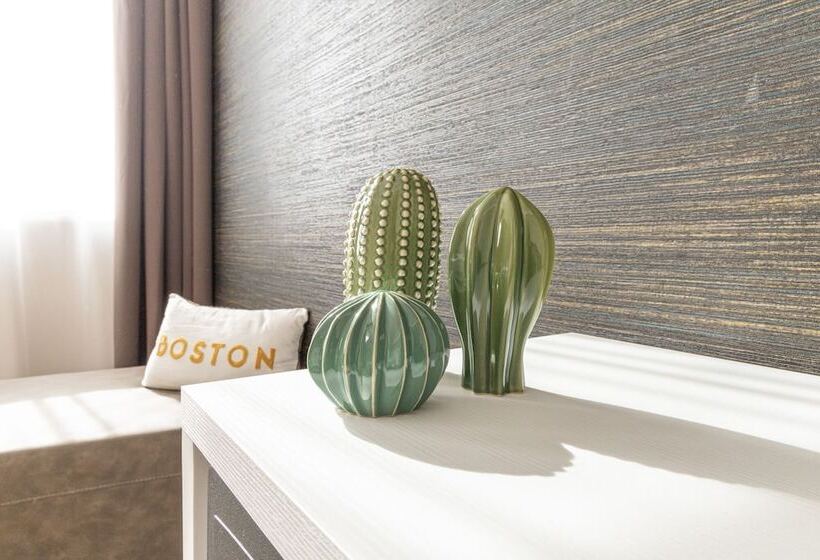 חדר דלוקס, Boston