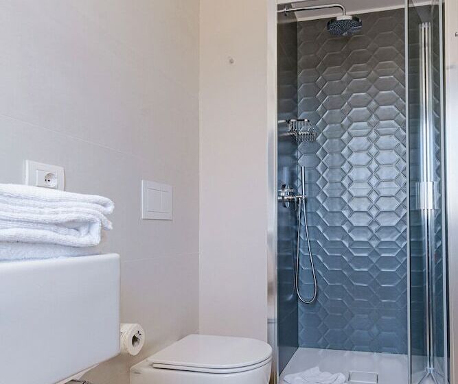 חדר דלוקס, Boston