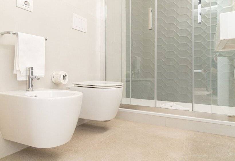 חדר דלוקס, Boston