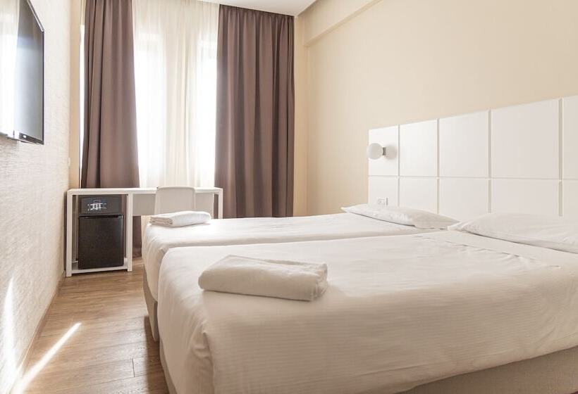 חדר דלוקס, Boston