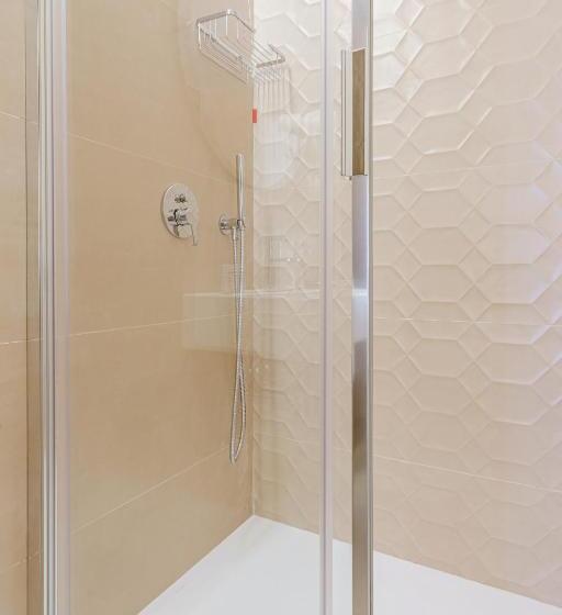 חדר סטנדרט, Boston