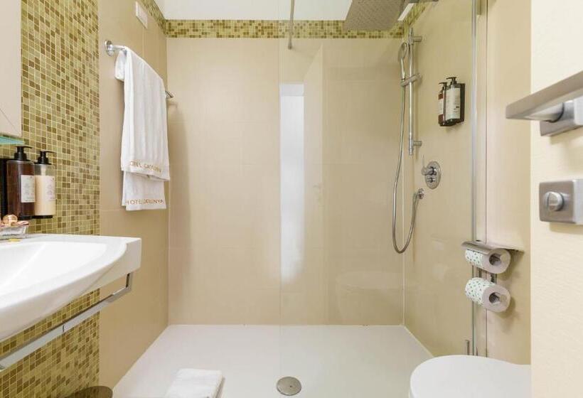 标准间, Catalunya