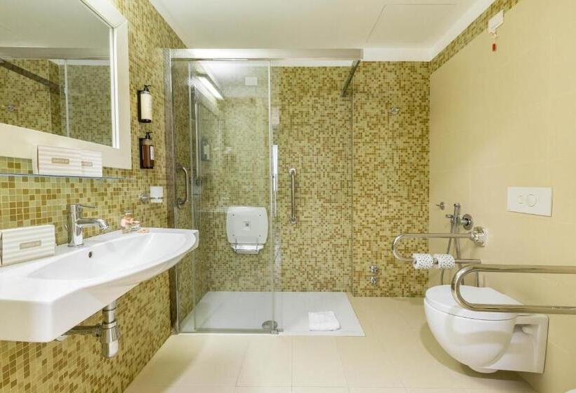 Habitación Estándar, Catalunya