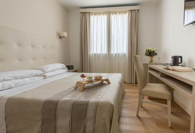 Habitación Estándar, Catalunya