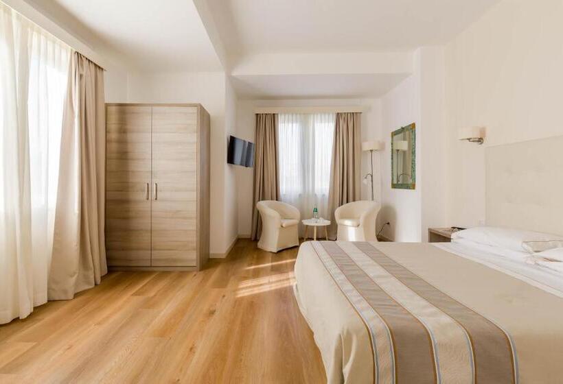 四人标准间, Catalunya