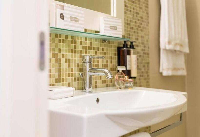 高级海景房, Catalunya