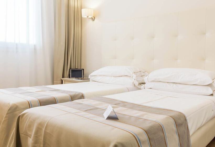 标准间侧面带海景, Catalunya