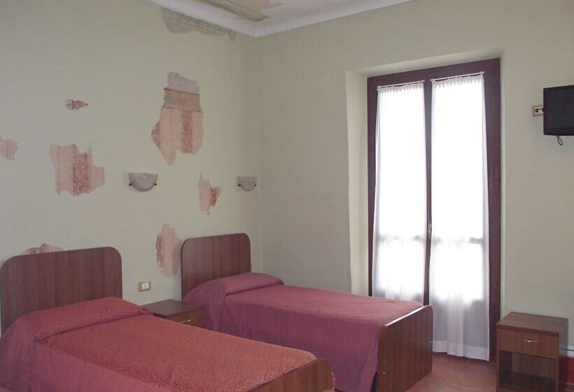 スタンダードトリプルルーム, Ciocca