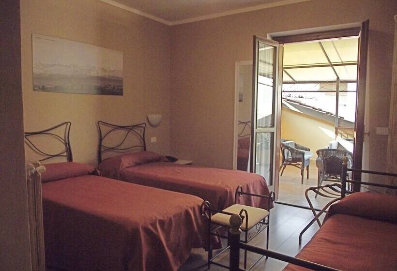 スタンダードトリプルルーム, Ciocca