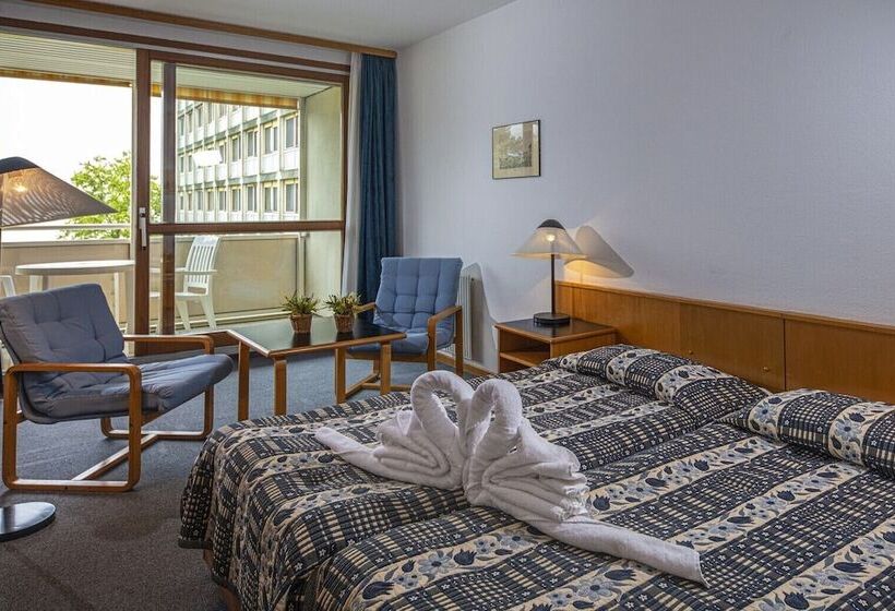 高级大房间, Club Tihany