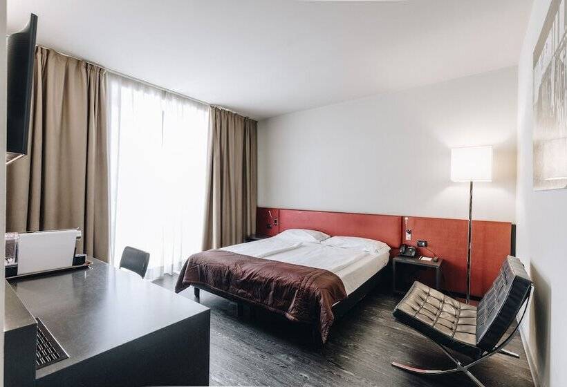 高级大房间, Continental