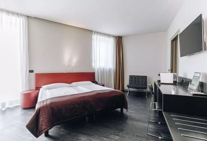 Chambre Supérieure, Continental