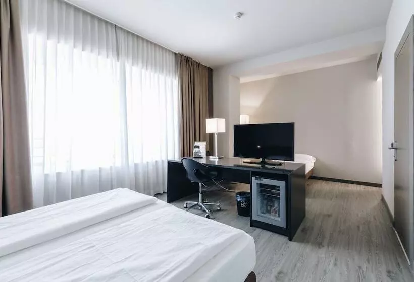 Chambre Triple Standard, Continental