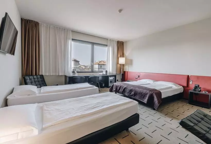 Chambre Quadruple Supérieure, Continental