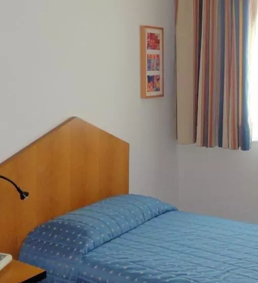 スタンダードシングルルーム, Cravero Rooms