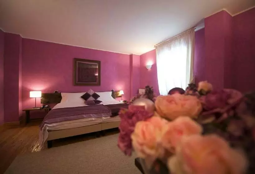 Standard-huone, Cristallo