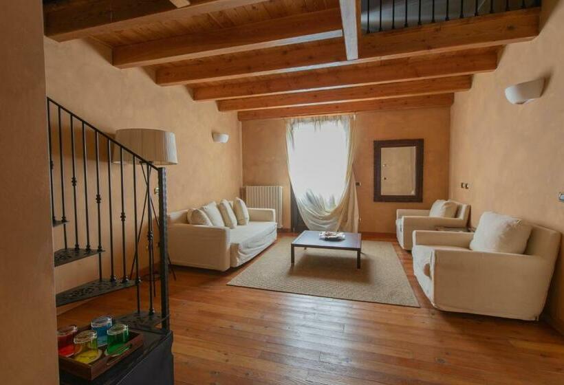 סוויטה משפחתית, Cristallo