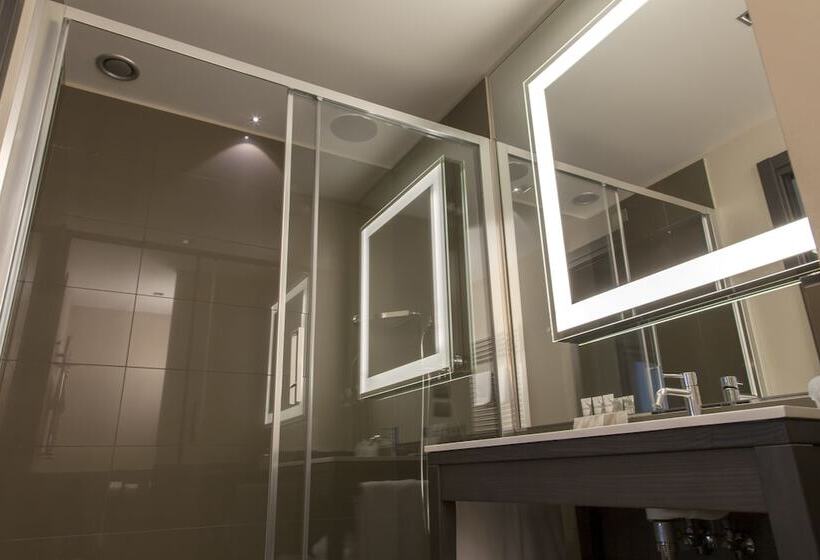 Полулюкс, Ego