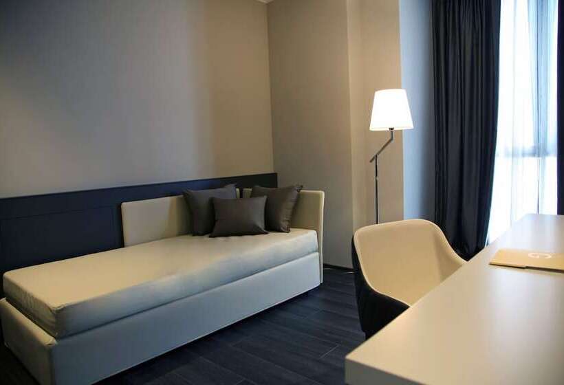 Полулюкс, Ego