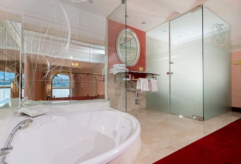 סוויטת ג'וניור נוף לאגם, Grand  Cadenabbia