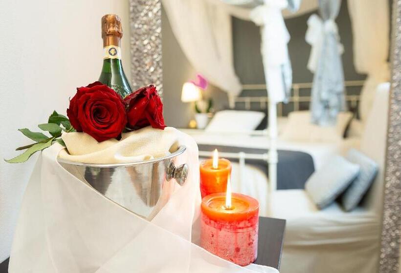 غرفة قياسية مزوَّدة بجاكوزي, Grand Hotel Impero   Wellness & Exclusive Spa