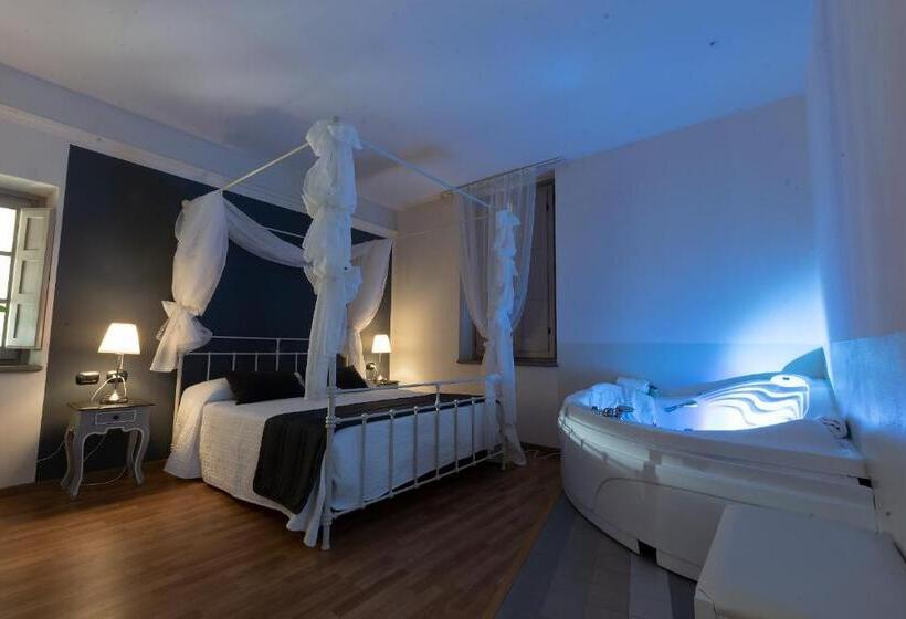 غرفة قياسية مزوَّدة بجاكوزي, Grand Hotel Impero   Wellness & Exclusive Spa