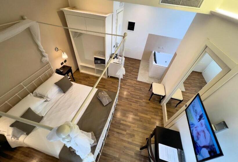 غرفة قياسية مزوَّدة بجاكوزي, Grand Hotel Impero   Wellness & Exclusive Spa