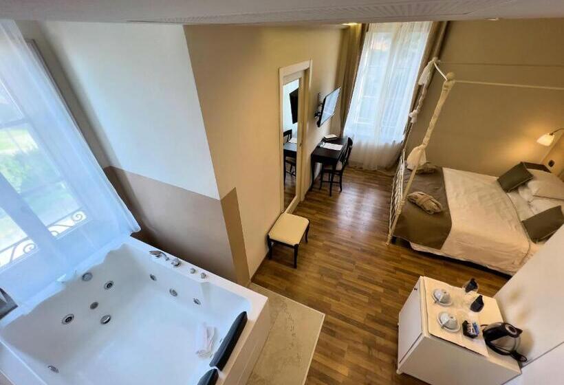 غرفة قياسية مزوَّدة بجاكوزي, Grand Hotel Impero   Wellness & Exclusive Spa