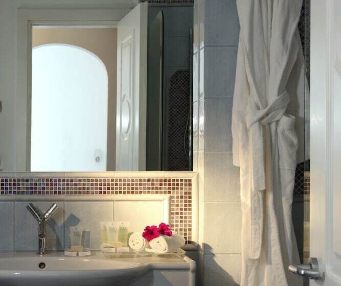 コンフォートルーム, La Floridiana