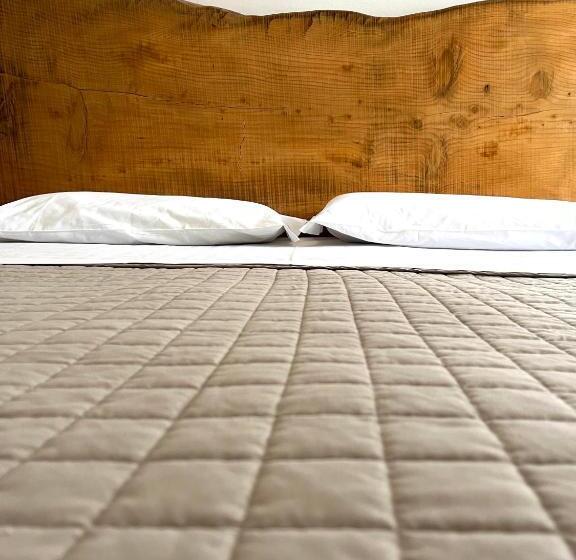 غرفة قياسية فردية, La Torretta