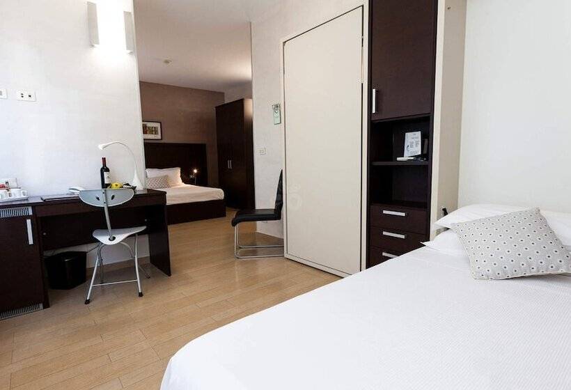 ファミリールーム, Lis