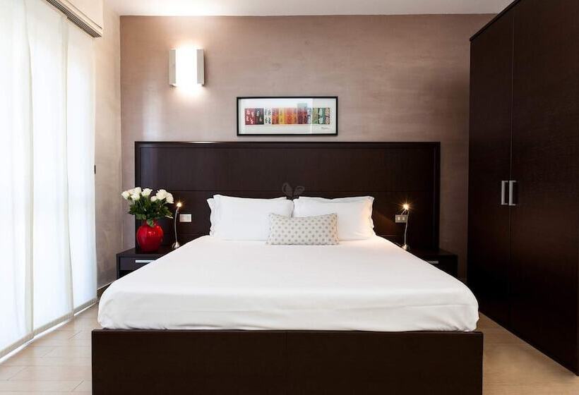 ファミリールーム, Lis