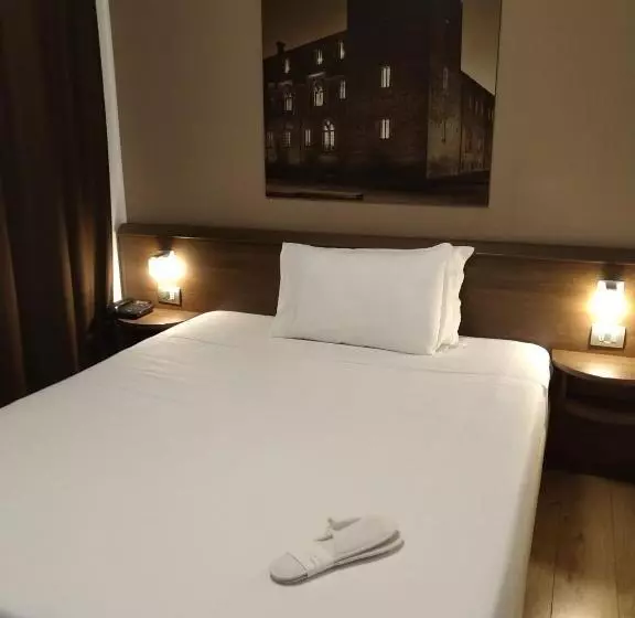 اتاق استاندارد یک نفره, Nuovo Albergo Italia