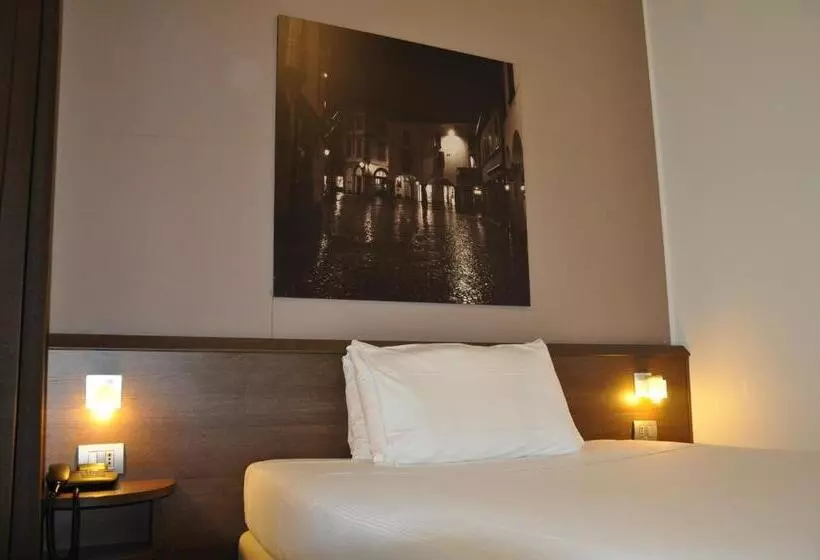 اتاق استاندارد یک نفره, Nuovo Albergo Italia