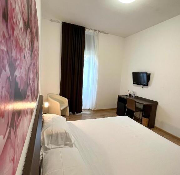 غرفة قياسية, Nuovo Albergo Italia