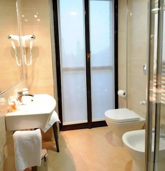 اتاق استاندارد, Nuovo Albergo Italia