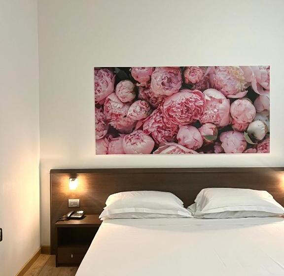 غرفة قياسية, Nuovo Albergo Italia