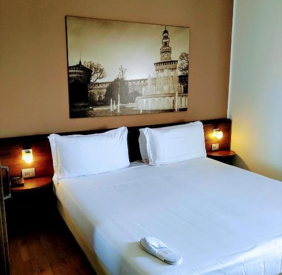 غرفة قياسية رباعية, Nuovo Albergo Italia