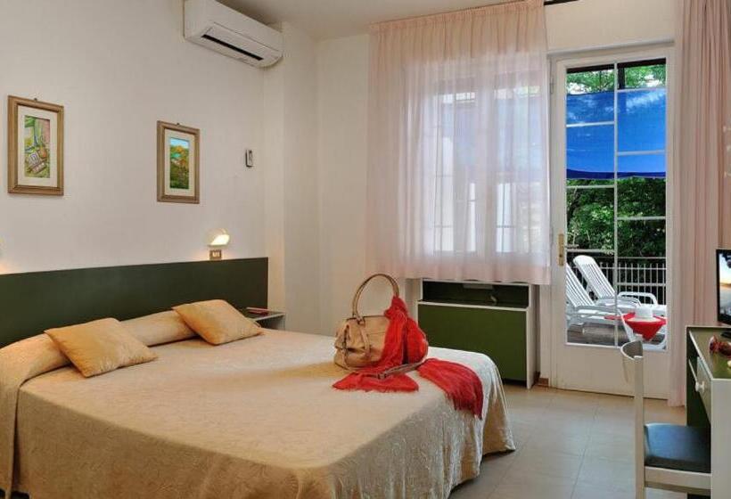 스탠다드 룸, Plaza