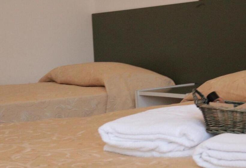 4인용 수피리어 룸, Plaza