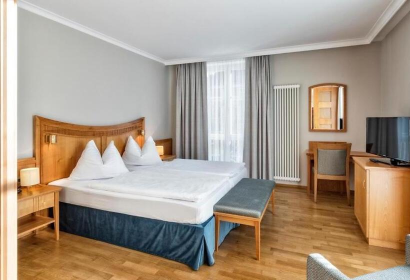 סוויטת ג'וניור, Post Alpine Cityflair